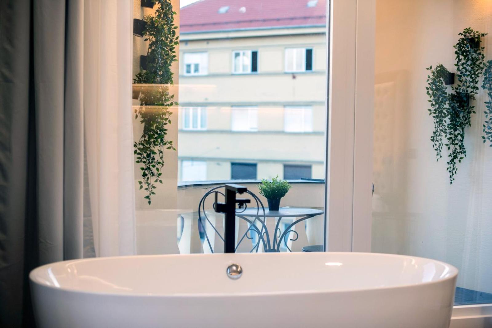 Liberty Apartments, 3Rd Floor, No Elevator Zagreb Ngoại thất bức ảnh
